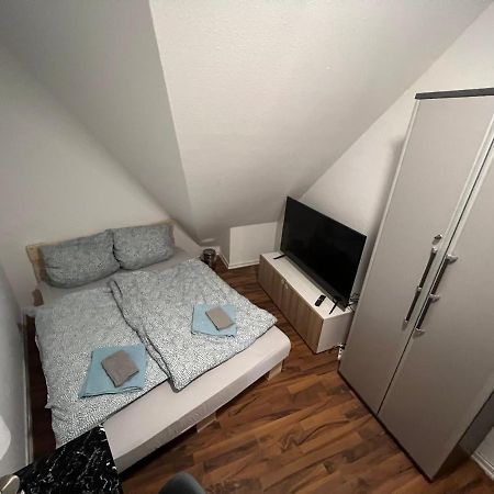Zimmer In Innenstadtwohnung Würzburg Exterior foto