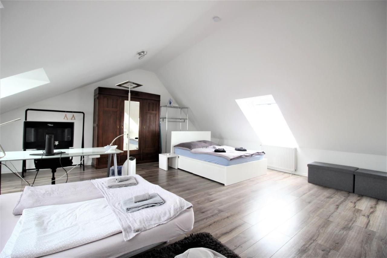 Zimmer In Innenstadtwohnung Würzburg Exterior foto