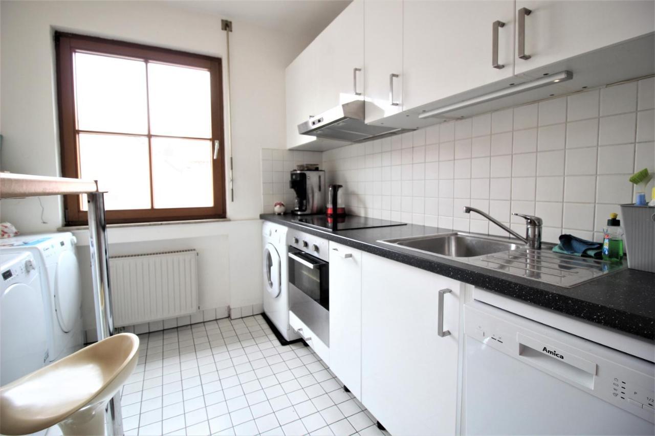 Zimmer In Innenstadtwohnung Würzburg Exterior foto