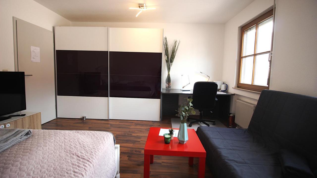 Zimmer In Innenstadtwohnung Würzburg Exterior foto