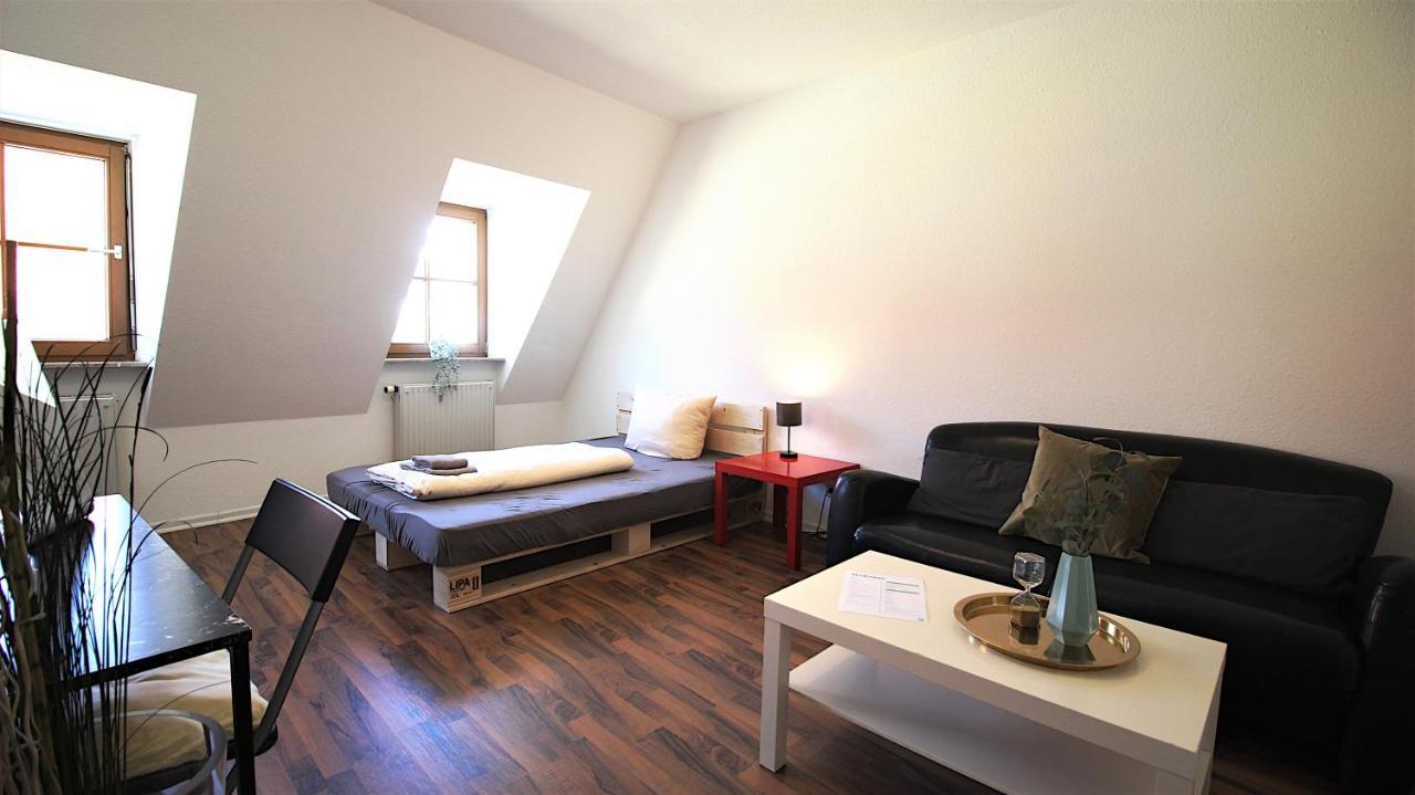 Zimmer In Innenstadtwohnung Würzburg Exterior foto