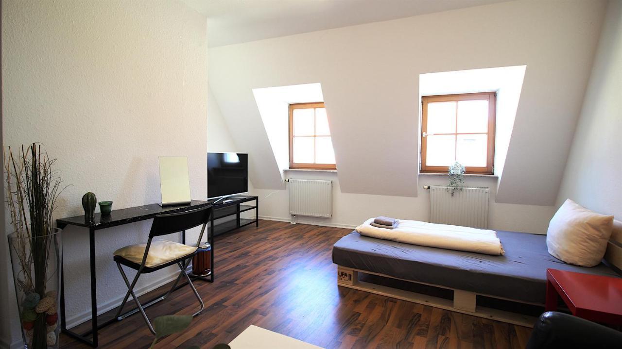 Zimmer In Innenstadtwohnung Würzburg Exterior foto