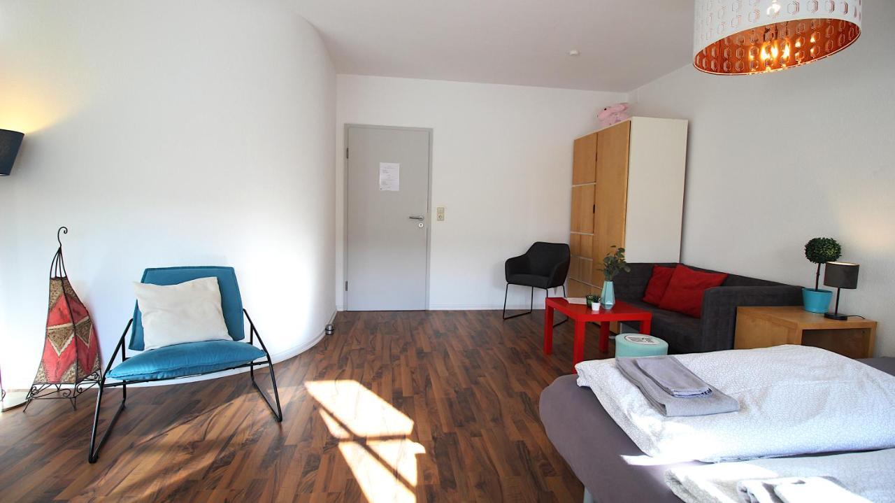 Zimmer In Innenstadtwohnung Würzburg Exterior foto