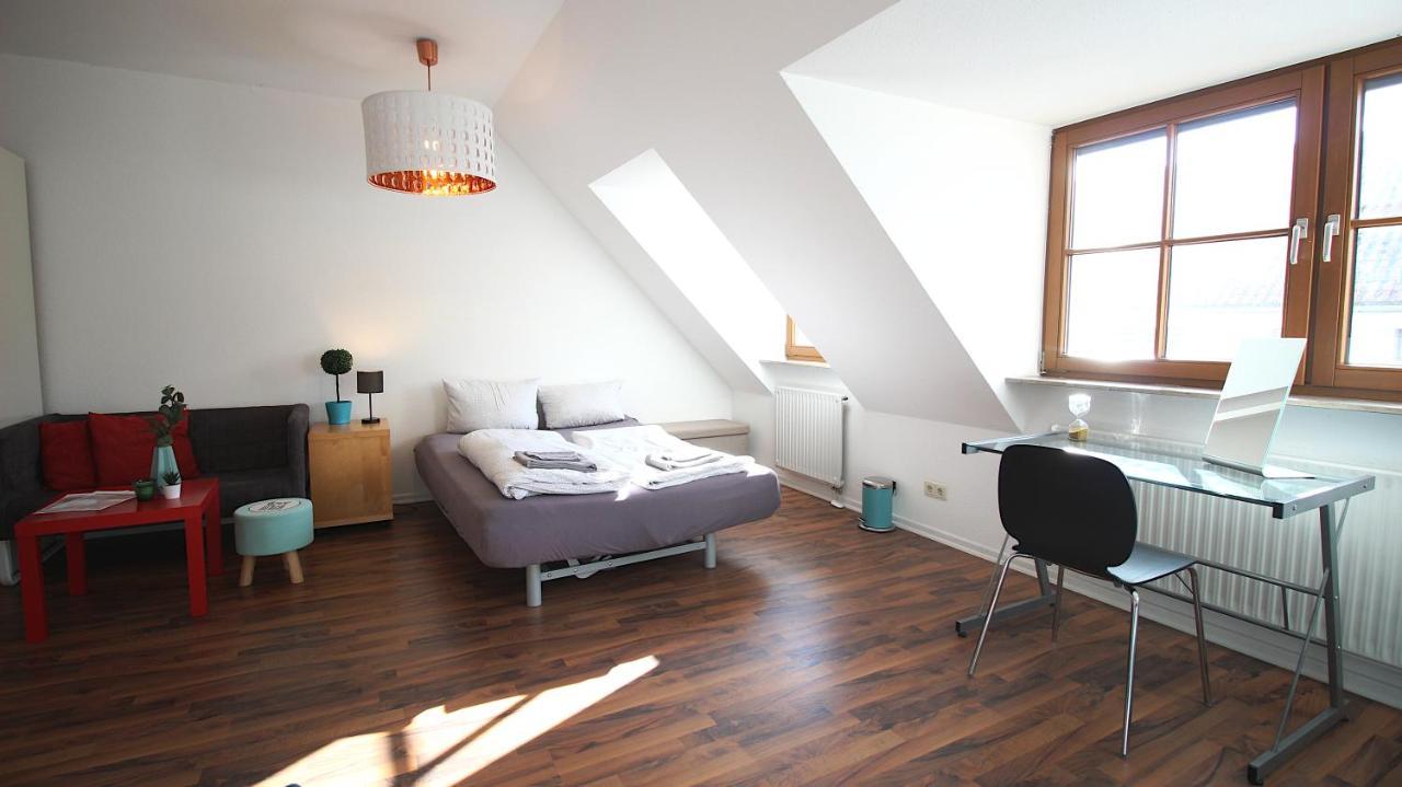 Zimmer In Innenstadtwohnung Würzburg Exterior foto
