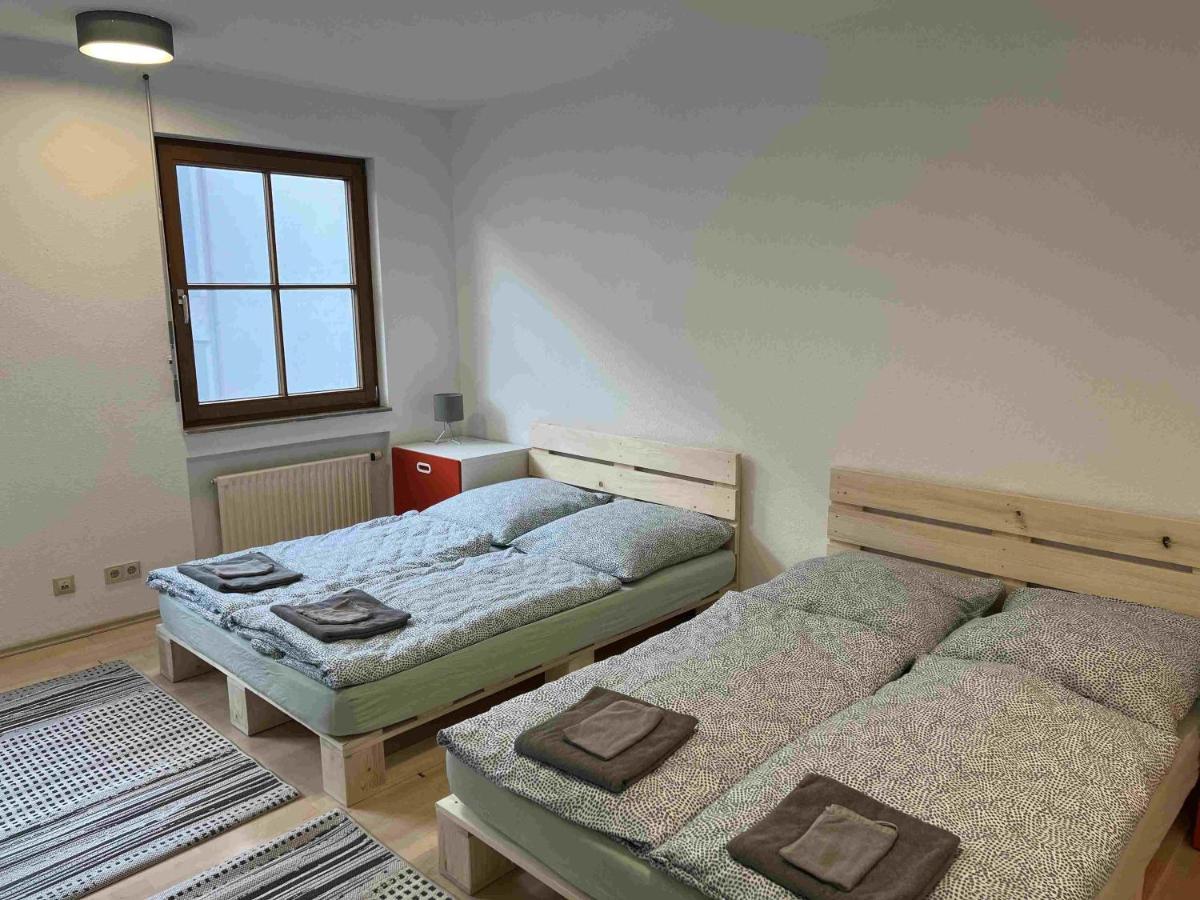 Zimmer In Innenstadtwohnung Würzburg Exterior foto