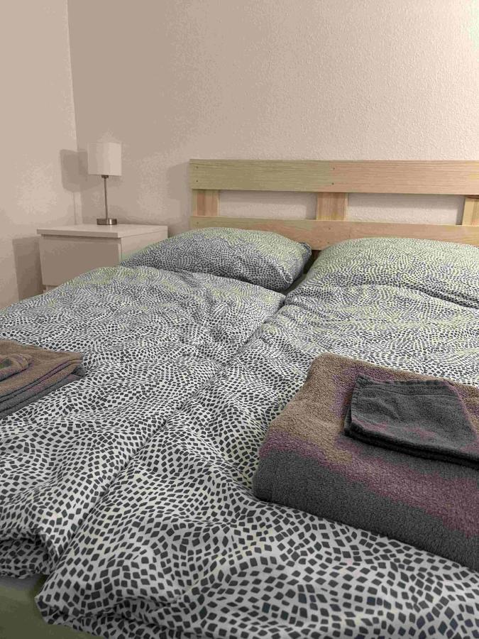 Zimmer In Innenstadtwohnung Würzburg Exterior foto
