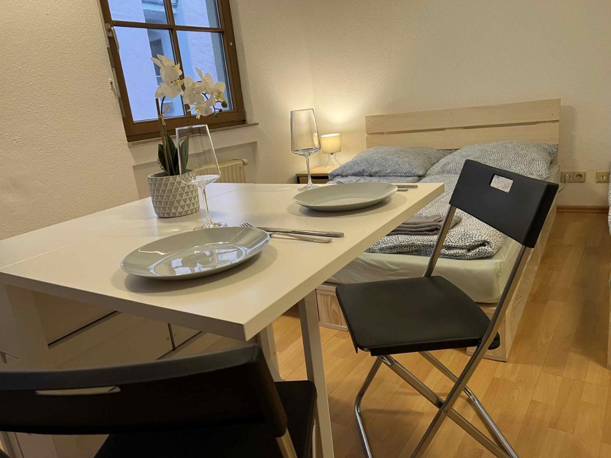 Zimmer In Innenstadtwohnung Würzburg Exterior foto