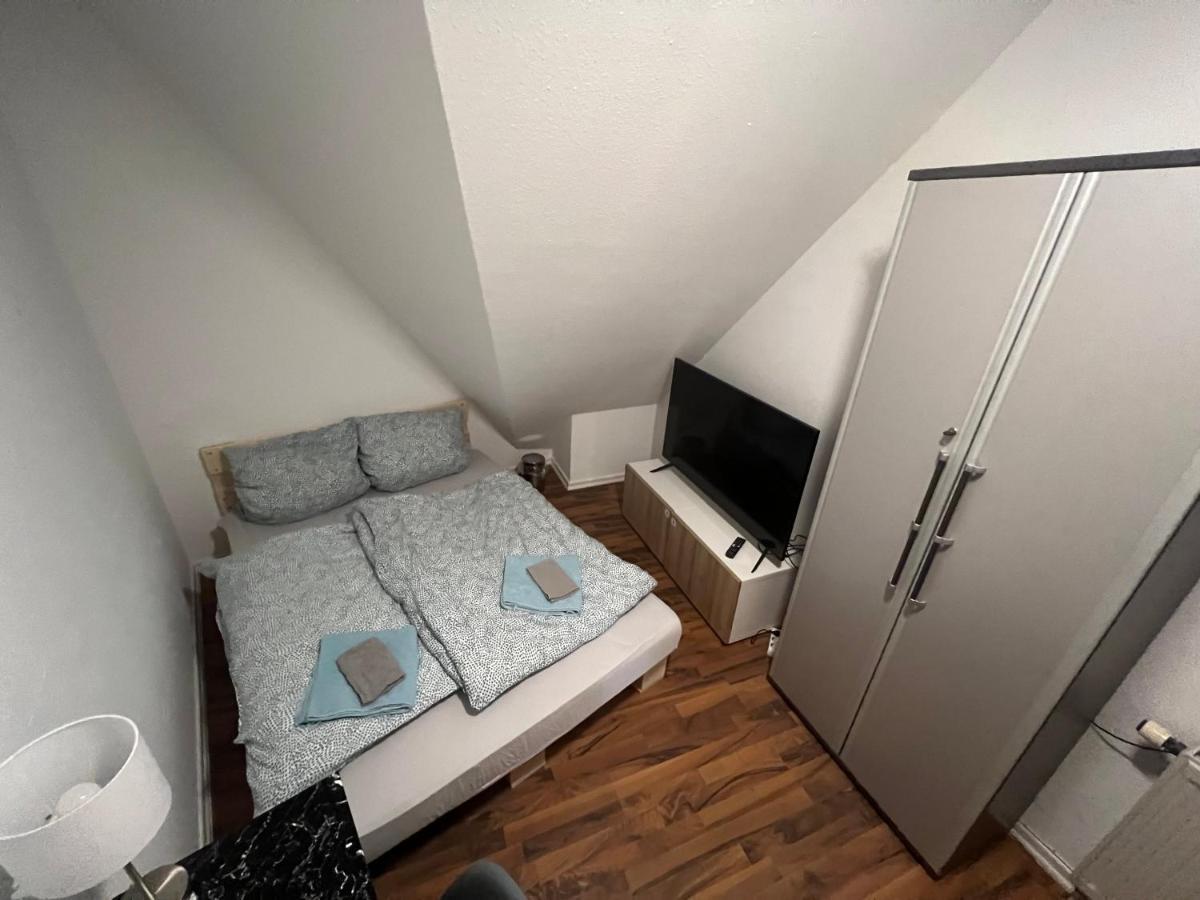Zimmer In Innenstadtwohnung Würzburg Exterior foto